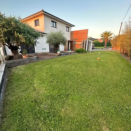 Hébergement de vacances Maison Avec Piscine *