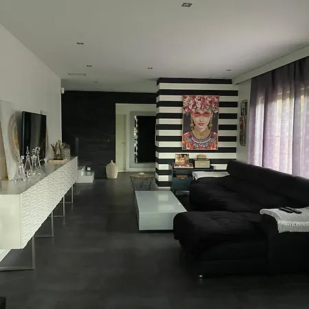 Maison Avec Piscine